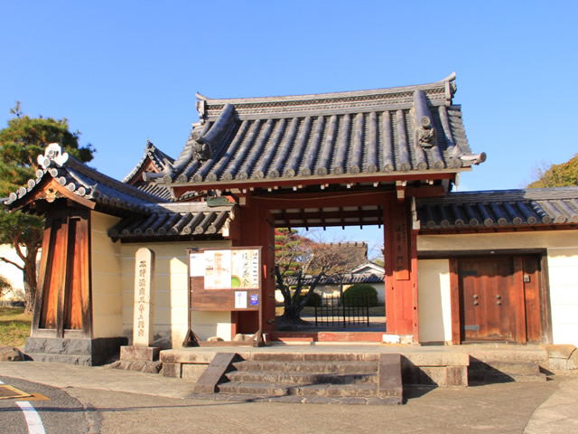 神社・仏閣へ